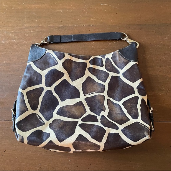 Women’s Dooney and Bourne Giraffe Print Tote Bag - Picture 2 of 3